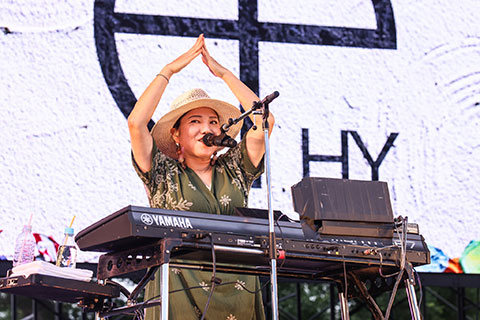 HY