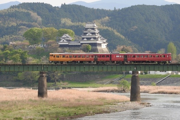 ＜赤い風船 週末かとりっぷ「四国デスティネーションキャンペーン プレキャンペーン ＪＲで行く！くるり四国」＞