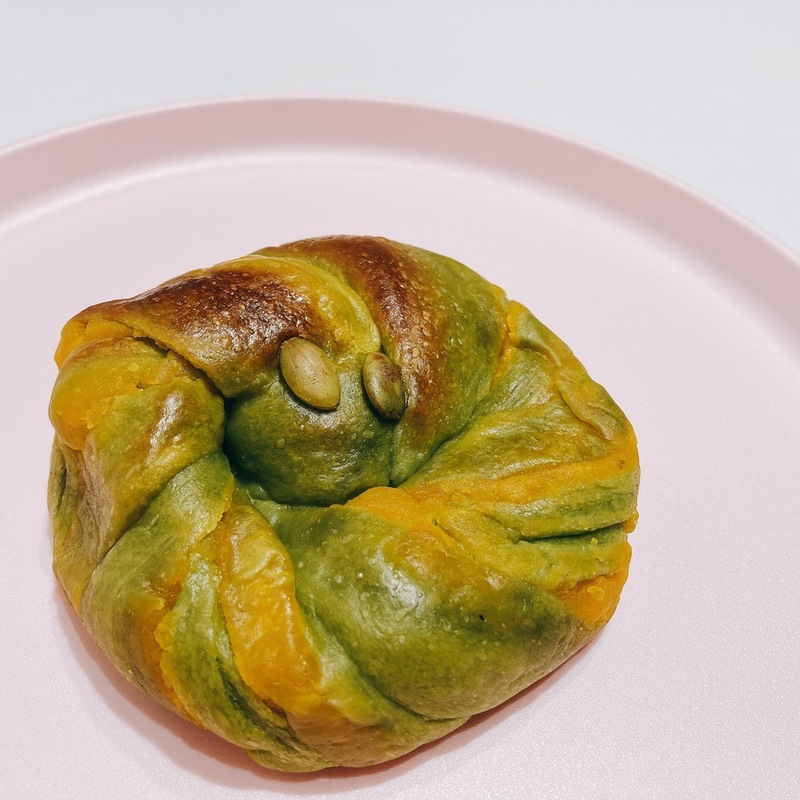 ◎しあわせの菓子パン◎DUCE MIX BAKERY「かぼ茶のぱん」