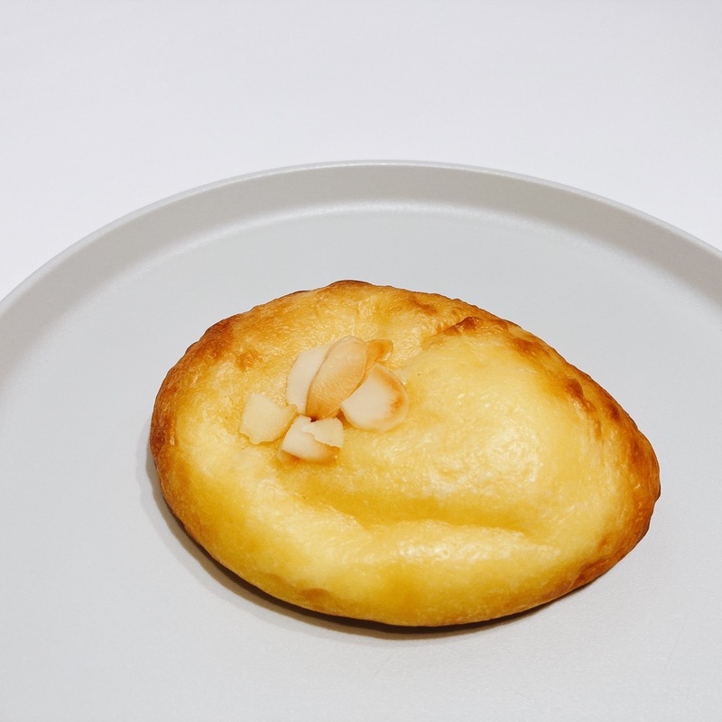 ◎しあわせの菓子パン◎パネ・ポルチーニ「クリームパン」