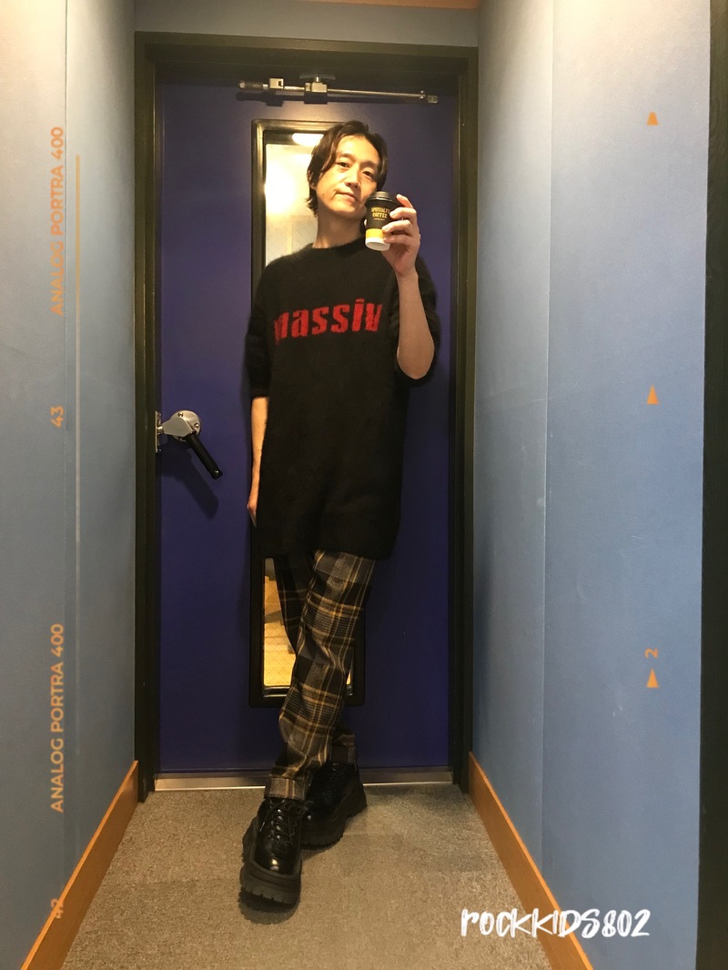 今夜の #RK802 は 梅田サイファー生出演！Perfumeも登場♪  リーバイスレッドのプレゼントあり◎  @umeda_cypher @Perfume_Staff