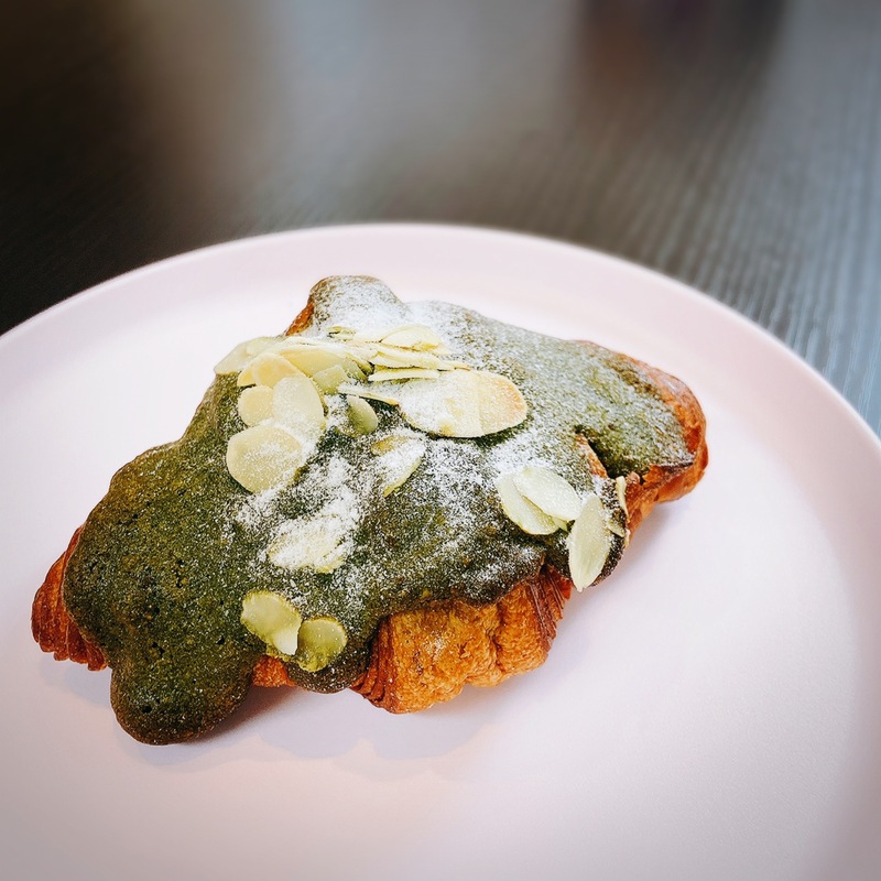 ◎しあわせの菓子パン◎ クロワッサン・サファリ 【 抹茶ショコラ 】