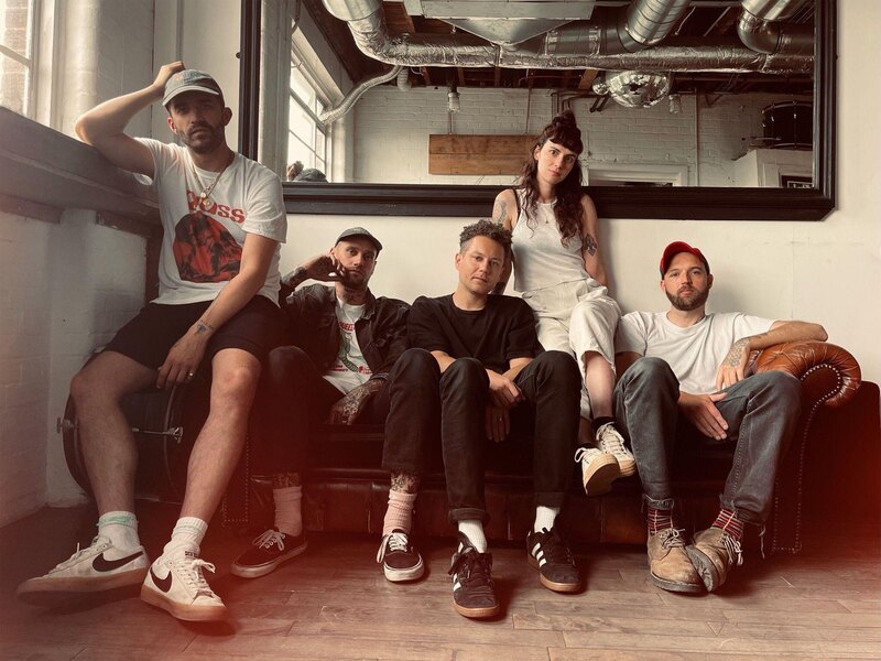 「Exlovers」(エックスラバーズ)とのインタビューをお届けしました！