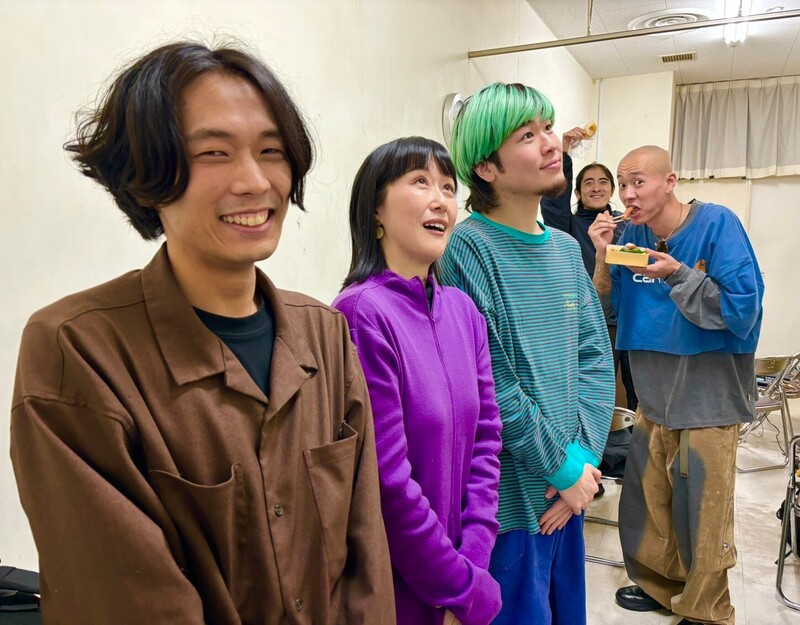 ◎11時台中盤 Kroi(@KroiOfficial) &  Bialystocks(@bialymusic) 登場！ 『くろいとびありとさとこ』オンエア！