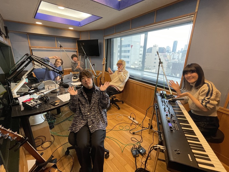 Guest：レトロリロン (@retroriron)