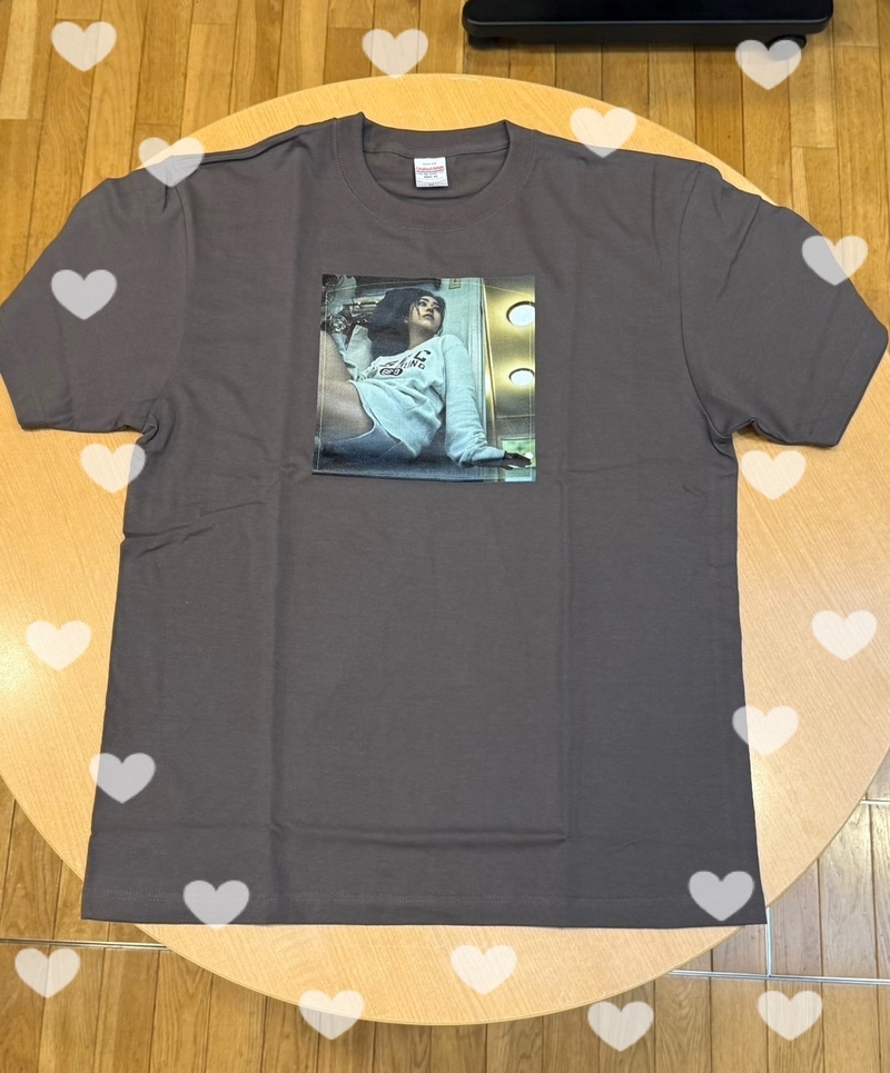 ★なな金プレゼント「 宇多田ヒカル 『 Mine or Yours Tシャツ 』」をプレゼント★