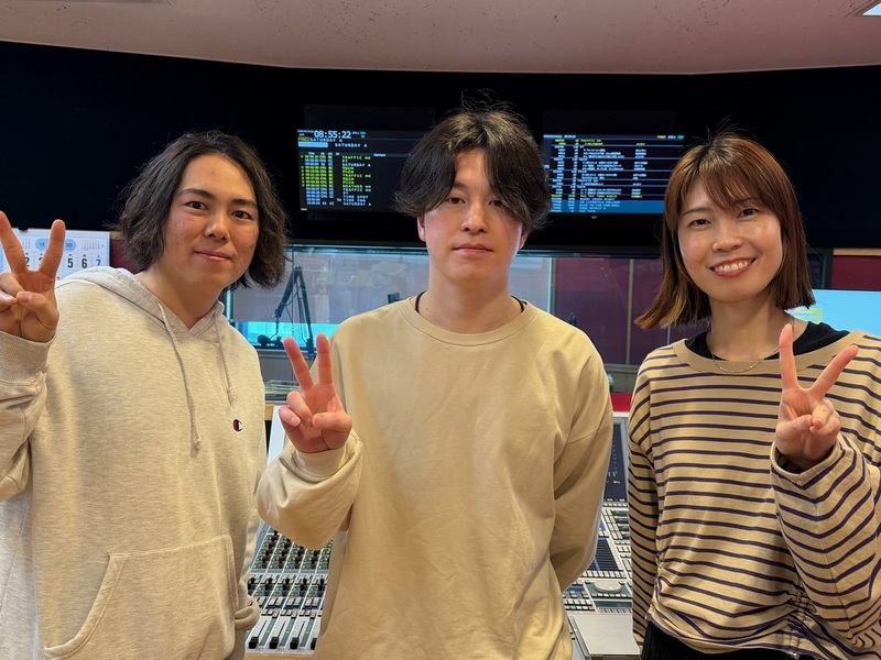 GUEST: First Love is Never Returned @1st_love_is