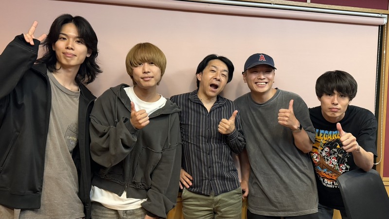 GUEST: moon drop @info_moondropop