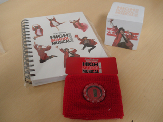 ハイスクールミュージカルオリジナルグッズプレゼント!