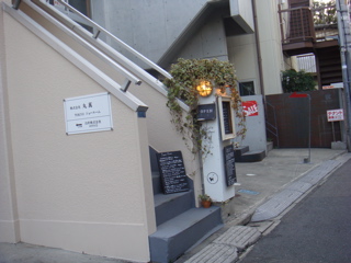 LABEL HOT LINEその4…ESCALATOR RECORDS！ ①