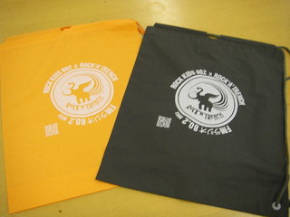 今週のプレゼント☆ROCK'A'TRENCH×ROCK KIDS 802ダブルネームバッグ☆