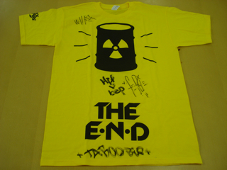 サイン入りTシャツプレゼント!