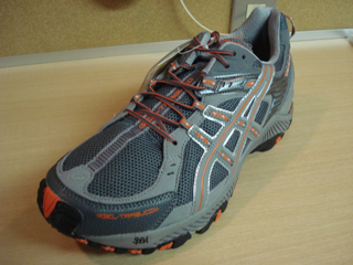 トレイルランニングシューズ
