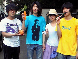 土井コマキです