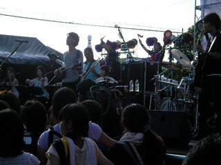 浅井 from 沖縄 その3　「HY Street Live 2009 〜10th Anniversary　くわっちーさびら〜 」レポート