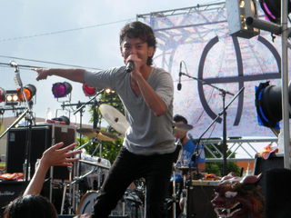 浅井 from 沖縄 その6　「HY Street Live 2009 〜10th Anniversary　くわっちーさびら〜 」レポート