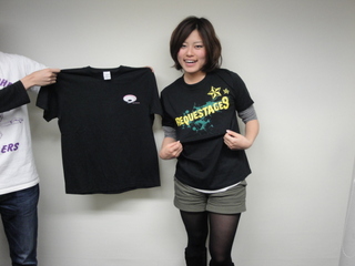 REQUESTAGE 9のＴシャツは〜…