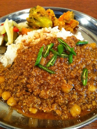 ＊ガレージ食堂＊