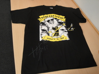 REQUESTAGE10サイン入りTシャツ！