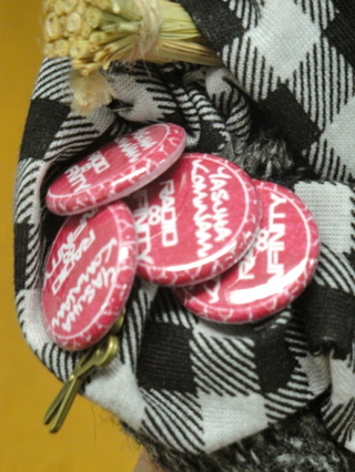 小南泰葉お手製藁人形 No.802