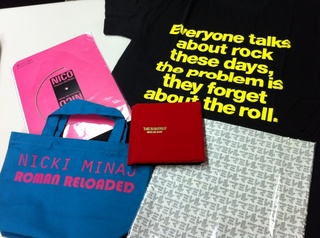 ★今週の予想屋サンデーアーティストグッズ★