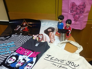 ★予想屋サンデーアーティストグッズ★