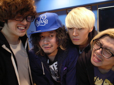 『the telephones DRIVE MIX』