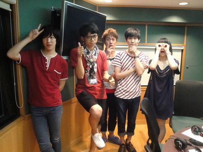 Czecho No Republic & 東京カランコロン