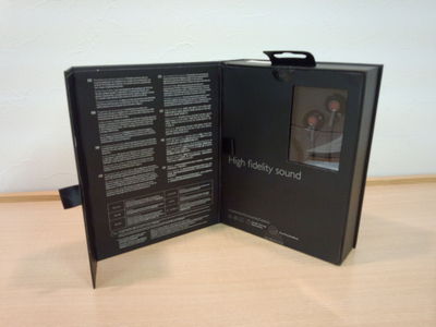 インイヤーヘッドフォン★