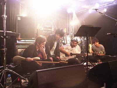 NICO Touches The Walls × ROCK KIDS 802