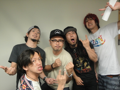ゲスト；KNOCK OUT MONKEY