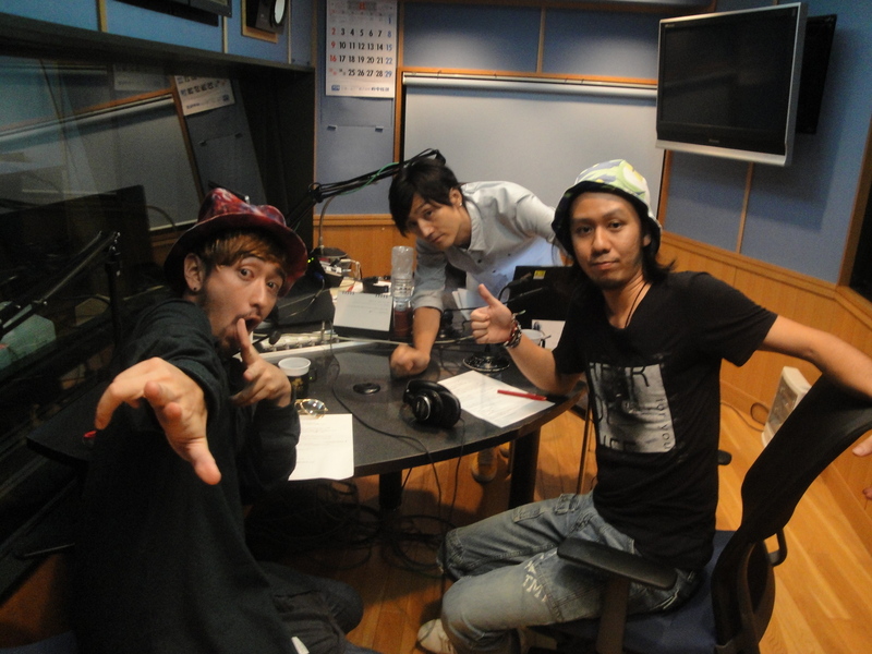 まもなく！ #RK802 にORANGE RANGE(@or_staff)が生出演！！