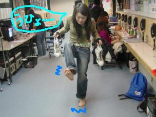 ADフミちゃん裸足でがんばります！！