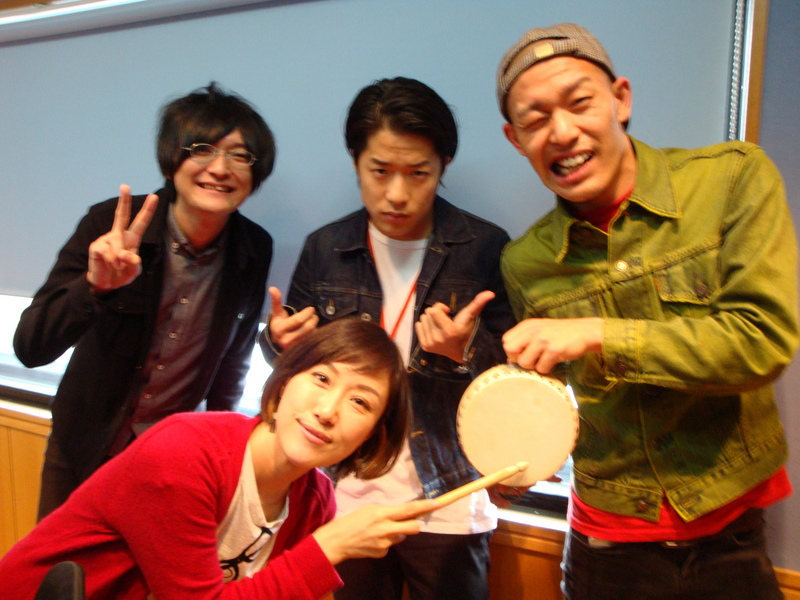 ☆ミナホSP【THE BOSSS】☆ 今夜8時15分hillsパン工場に登場♪