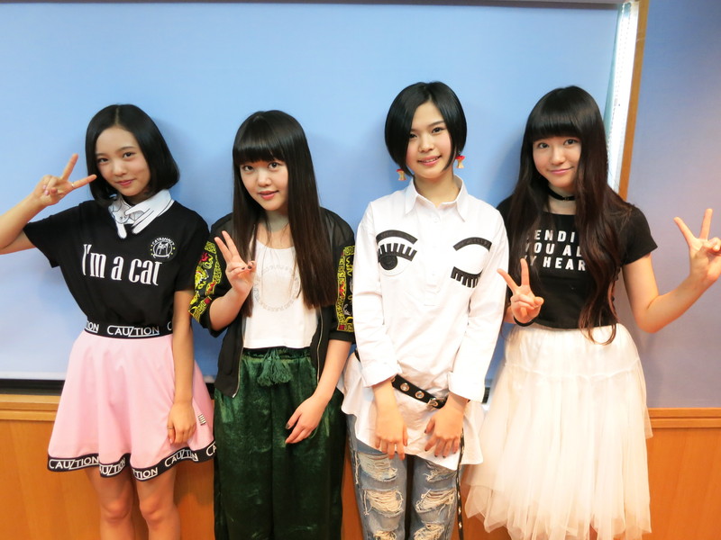 ＊GIRLFRIEND ( @GIRLFRIENDJAPAN )＊