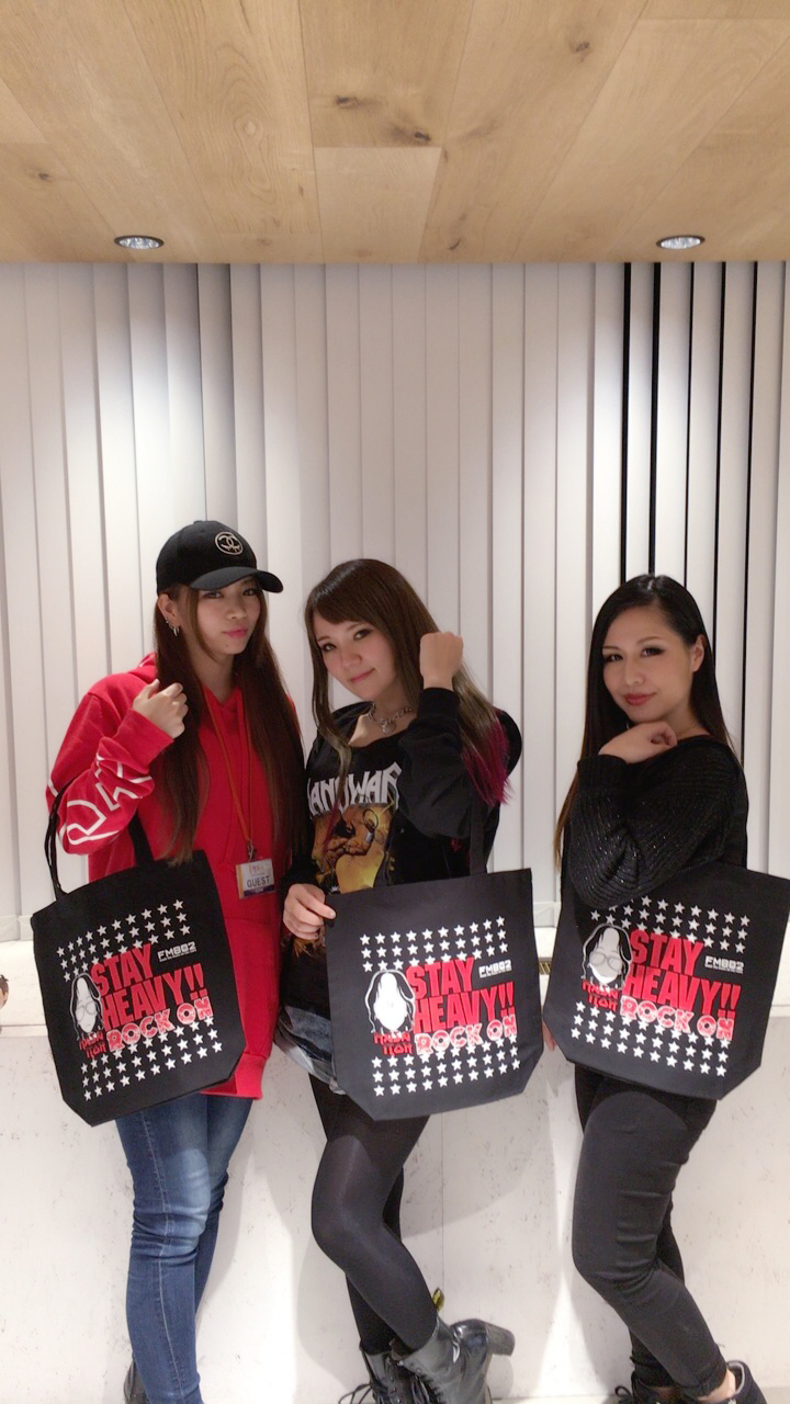 LOVEBITES 生出演中！！